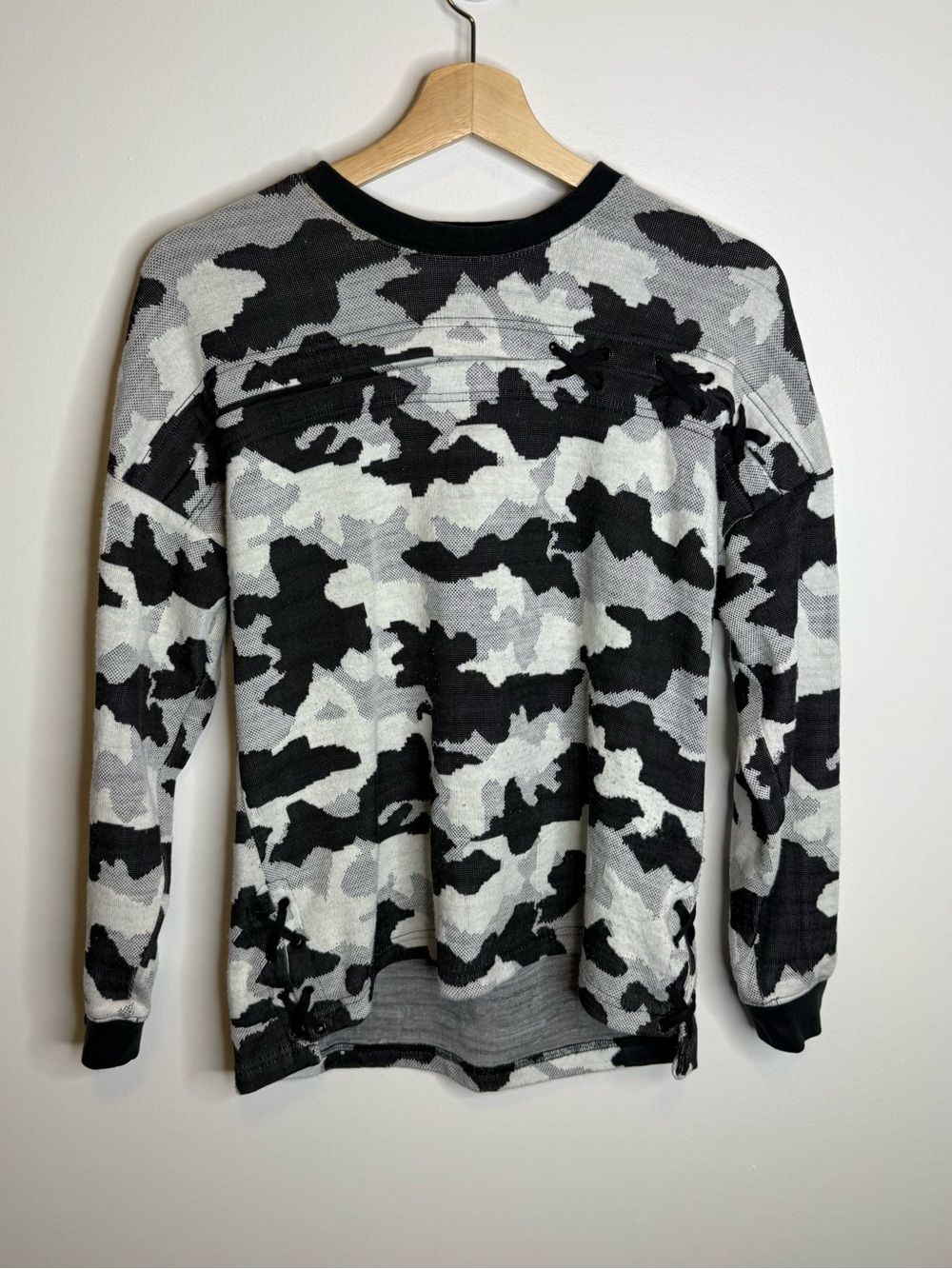 Nanette Lepore Women's Crewneck Sweater - Black & Gray Camo